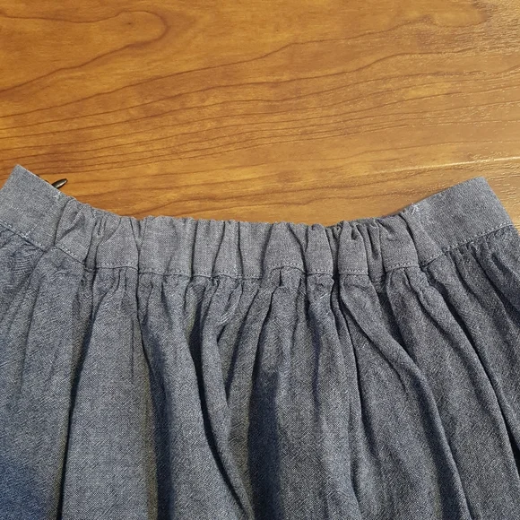 3/ $25  American Apparel denim chambray skater skirt XS - Picture 4 of 8